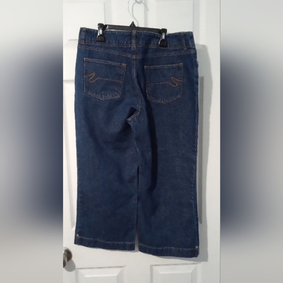 High Sierra Blue Capri Pants Relaxed Fit - Picture 3 of 3